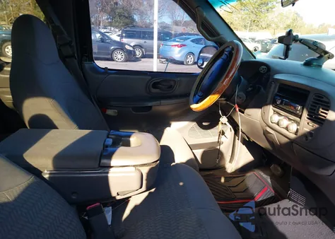 2000 Ford F-150 Lariat/Work Series/Xl/Xlt из США, поврежденный, VIN 1FTRX17L8YNA60437